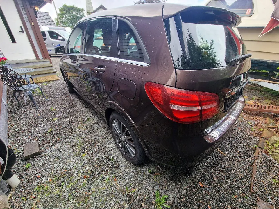 Mercedes-Benz B250e Range Plus — фото 4