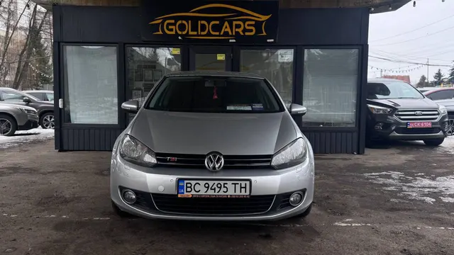 Volkswagen GOLF V