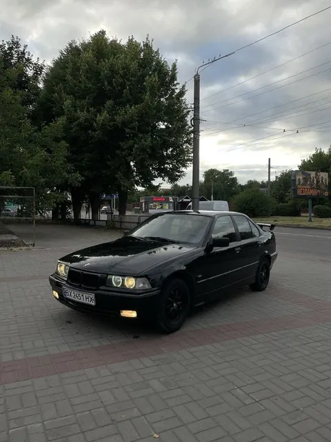 BMW E36 318i 1.8 Бензин