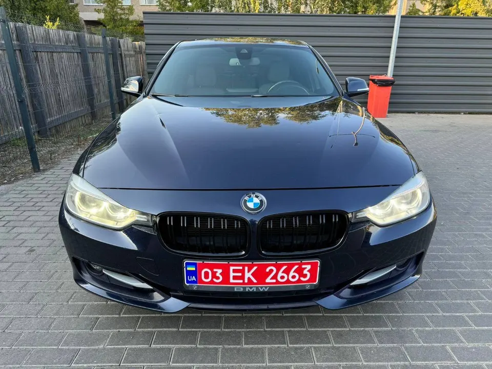 BMW 328i Sport