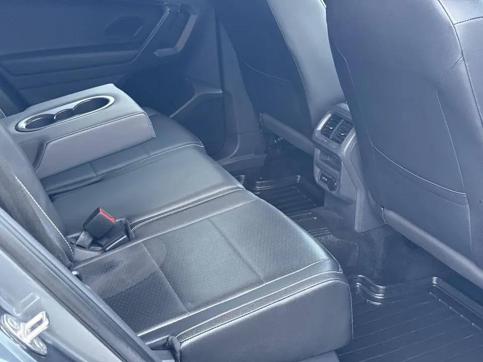 Volkswagen Tiguan — фото 6