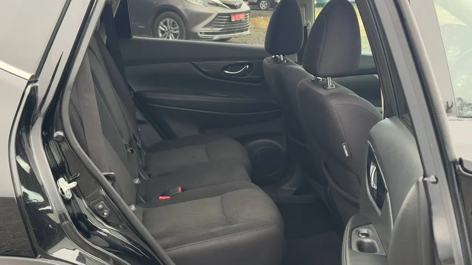 Nissan ROGUE SV — фото 6