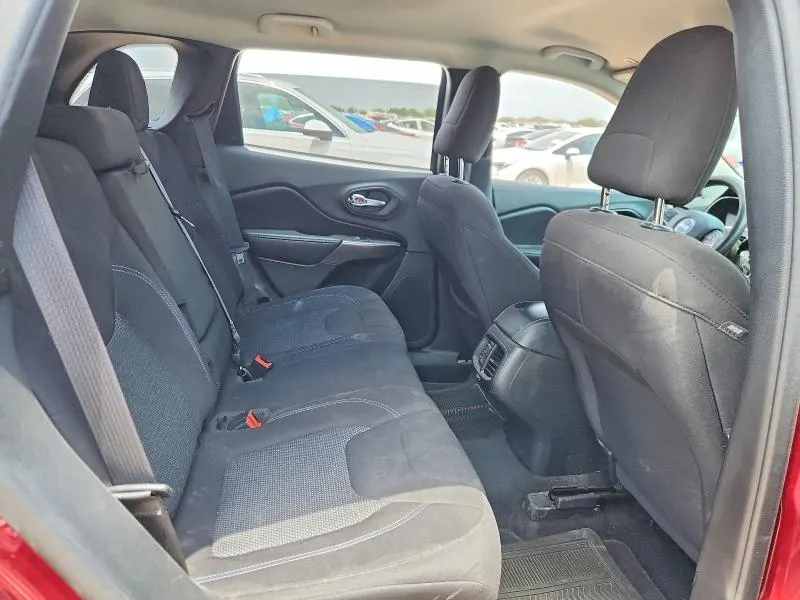 Jeep CHEROKEE LATITUDE — фото 7