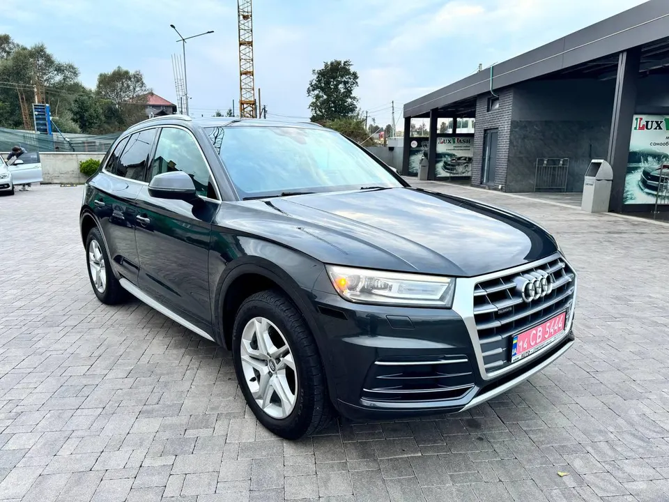 Audi Q5 Premium