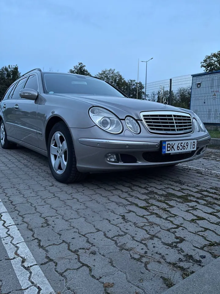 Mercedes-Benz E 280