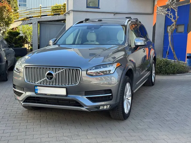 Volvo XC90