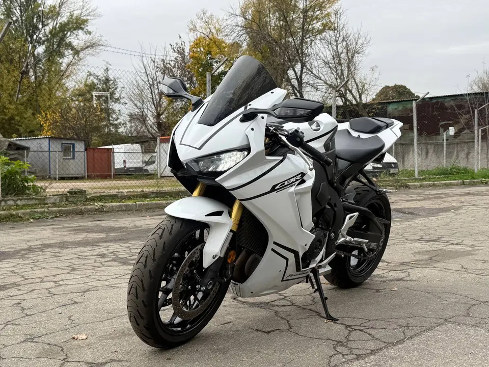 Honda CBR 1000RR Fireblade