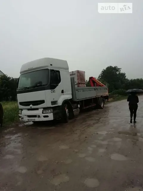 Renault Premium