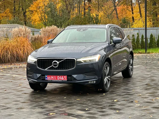 Volvo XC60 T5 MOMENTUM