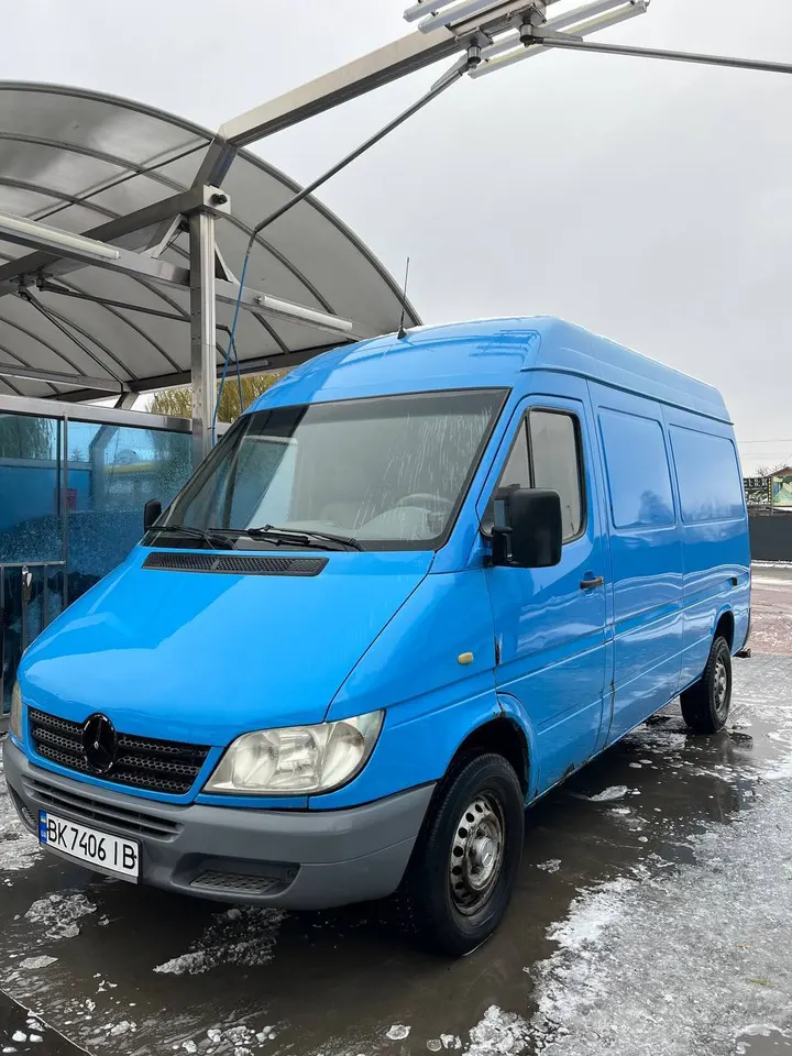 Mercedes-Benz Sprinter 213