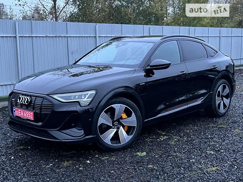 Audi e-tron