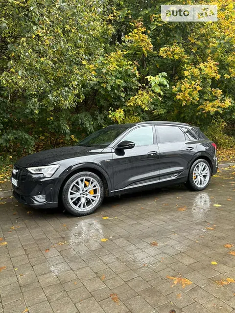 Audi e-tron