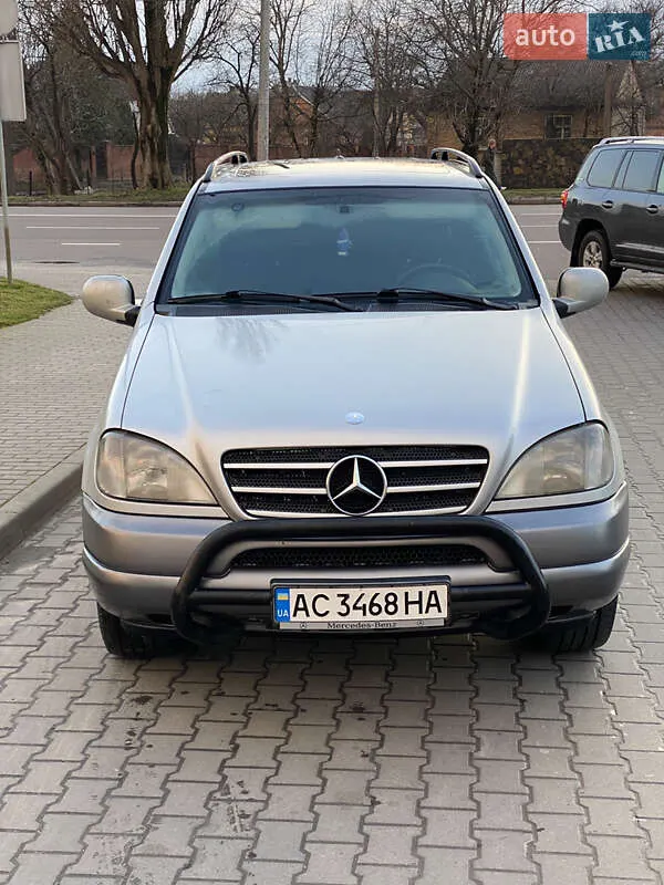 Mercedes-Benz M-Class