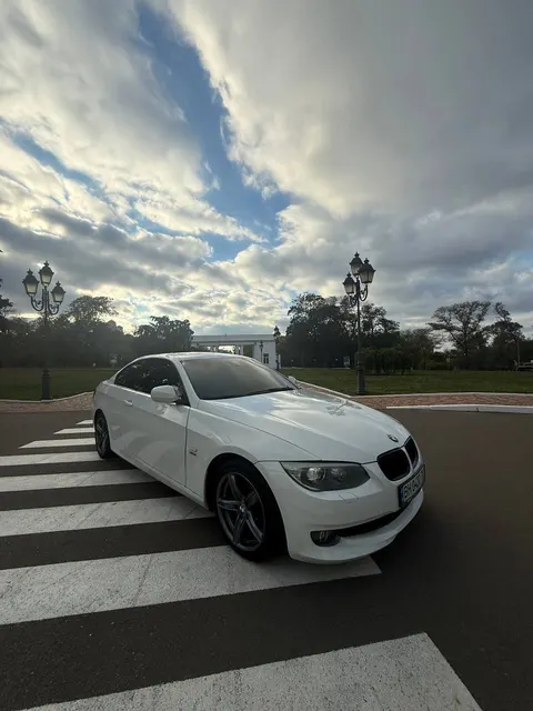 BMW 3 E92 328i