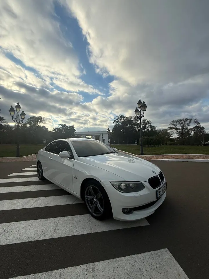 BMW 3 E92 328i