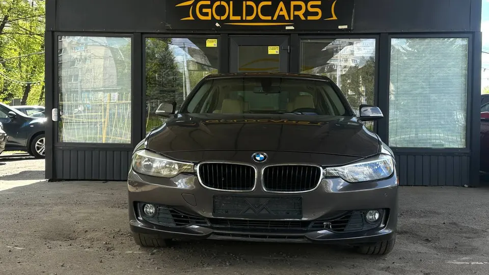 BMW 320
