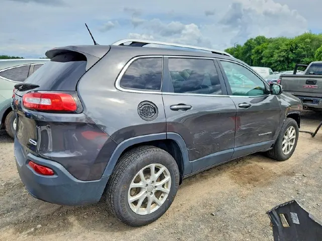 Jeep CHEROKEE LATITUDE