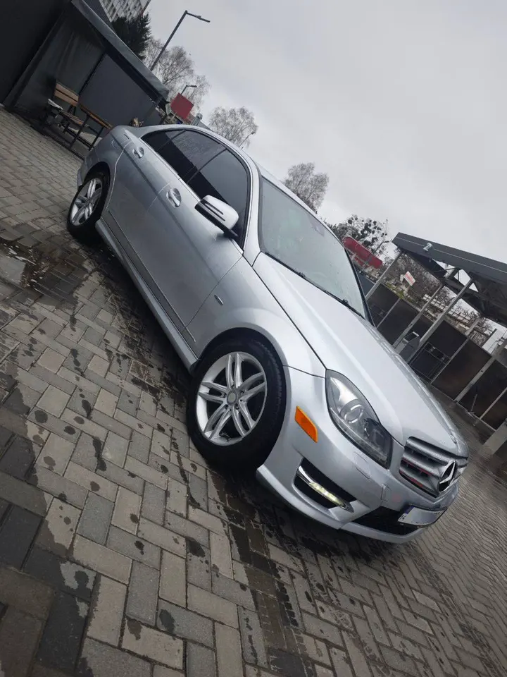 Mercedes-Benz w204 C250 CGI AT