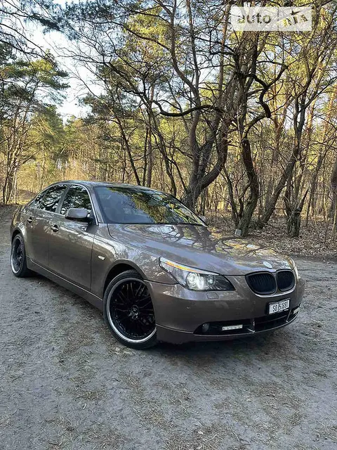 BMW 523