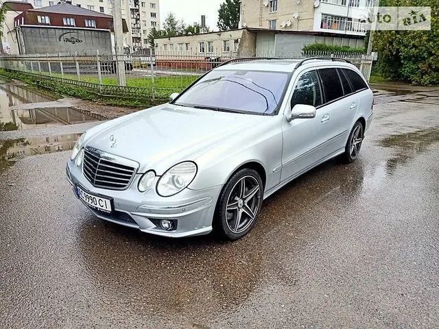 Mercedes-Benz E 320 AMG edition