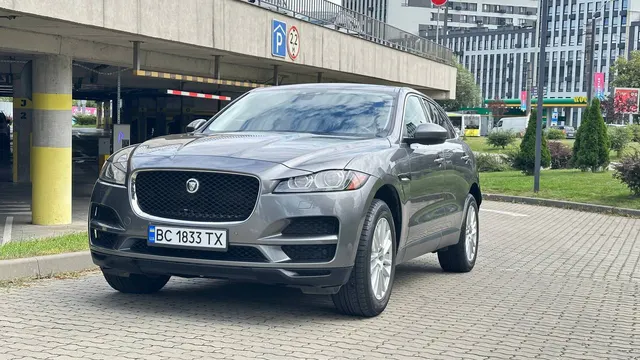 Jaguar F-PACE