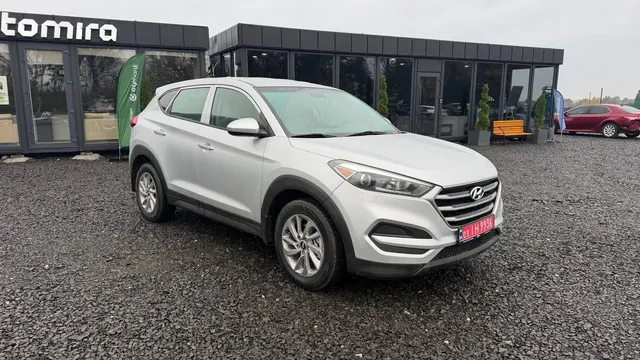 Hyundai TUCSON SE