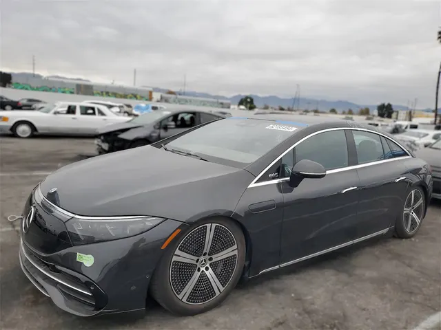 Mercedes-Benz EQS Sedan 450