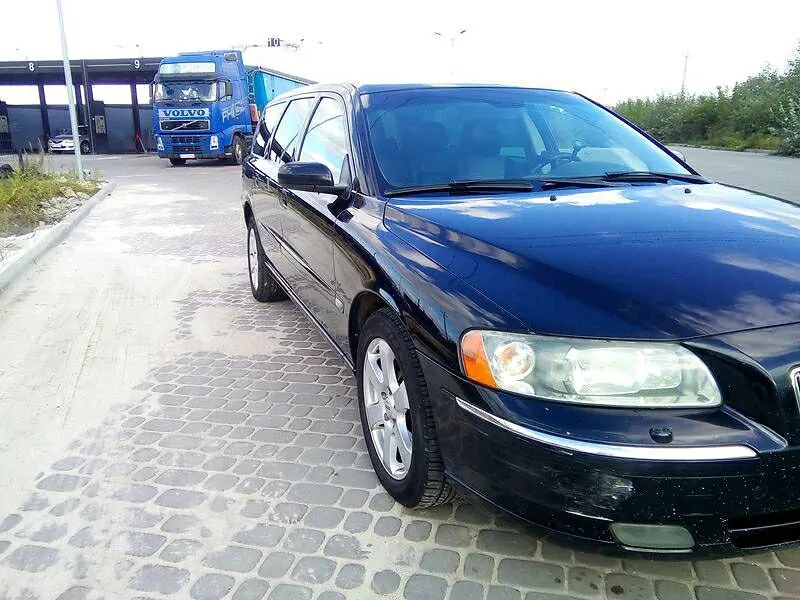 Volvo V70 AWD