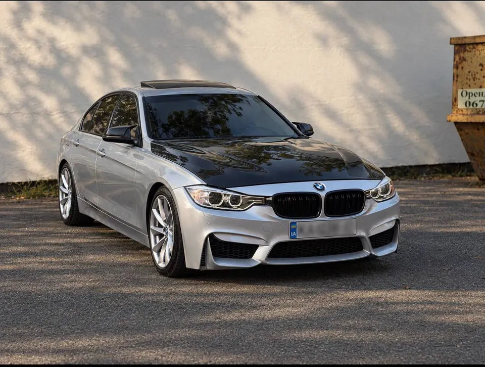 BMW 328i — фото 2