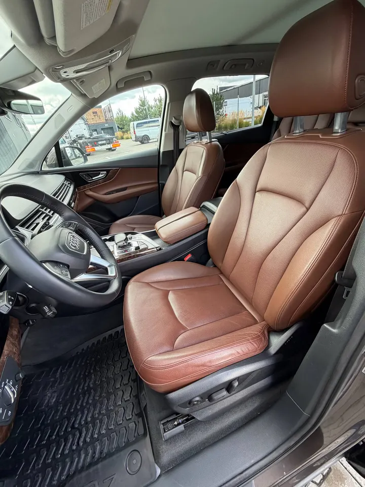 Audi Q7 Premium Plus — фото 9