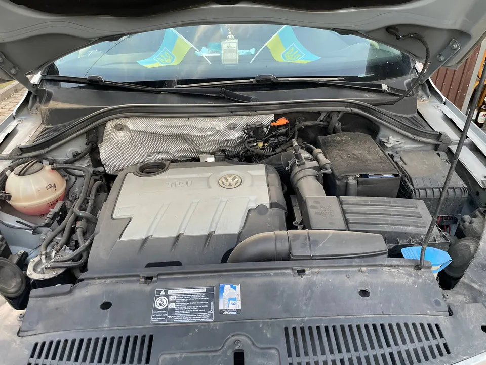 Volkswagen Tiguan — фото 10