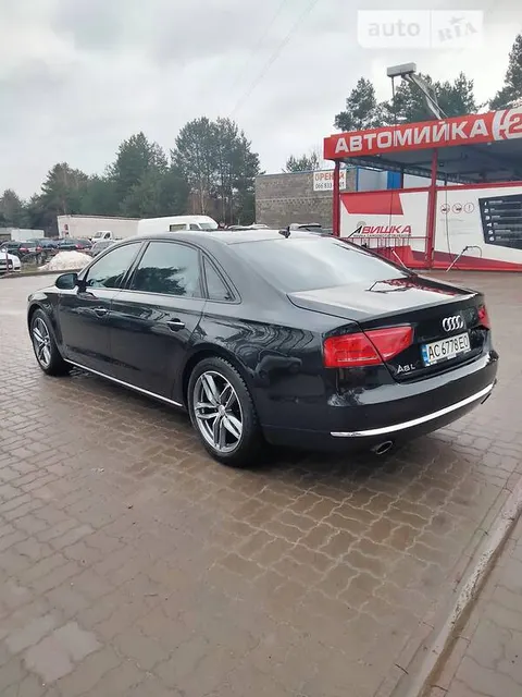 Audi A8