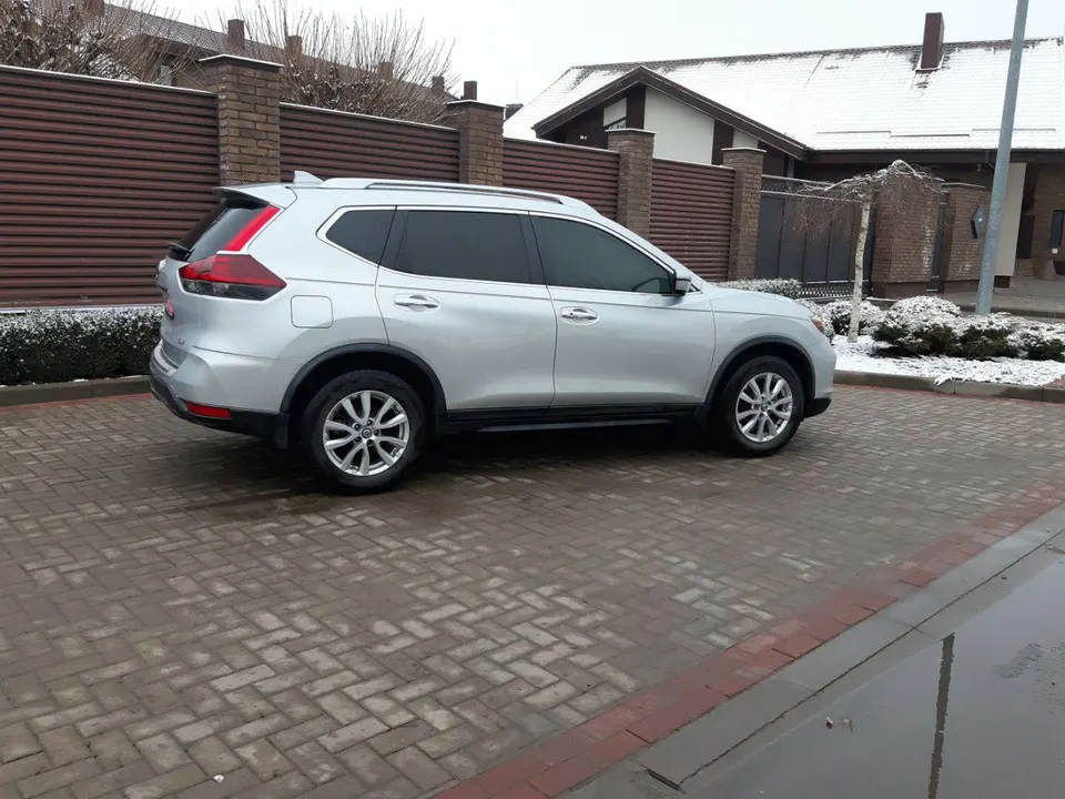 Nissan Rogue SV