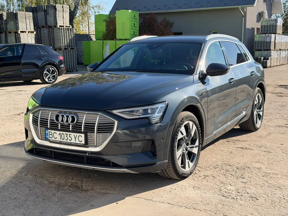 Audi e-tron 55 — фото 2