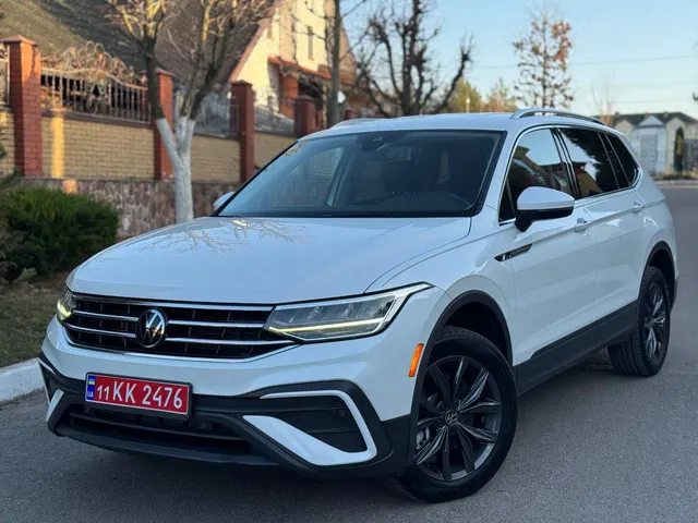 Volkswagen Tiguan SE