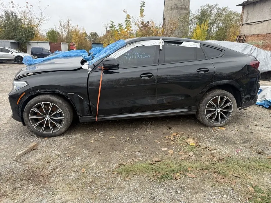 BMW X6 M50I 4.4 — фото 2