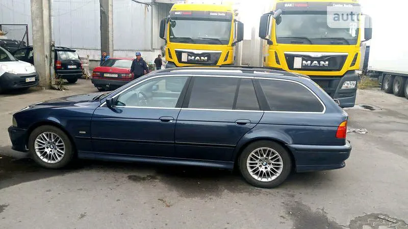 BMW 530