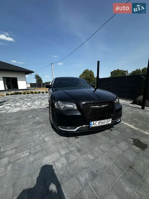 Chrysler 300 S
