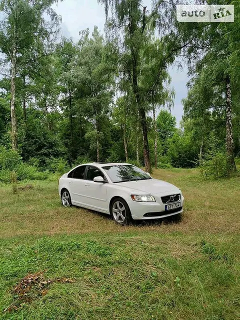 Volvo S40