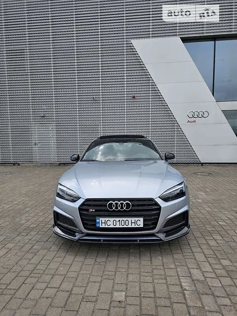 Audi S5
