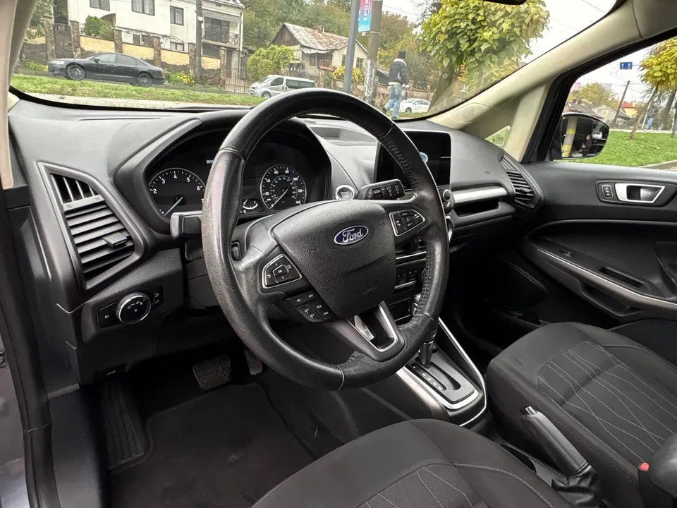Ford ECOSPORT — фото 9