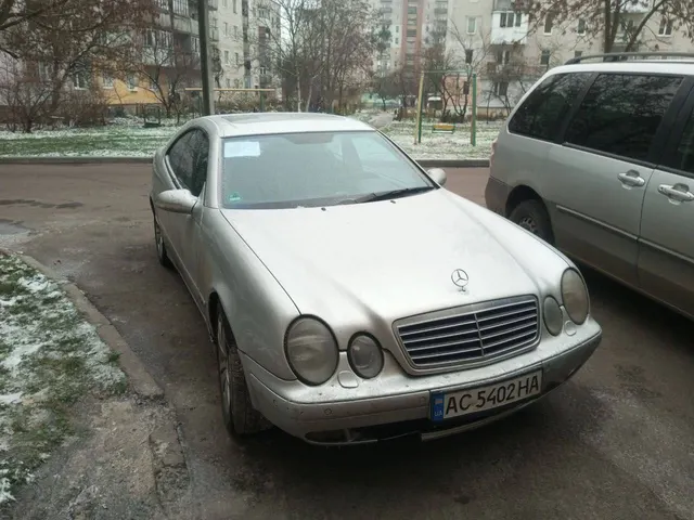 Mercedes-Benz CLK 230