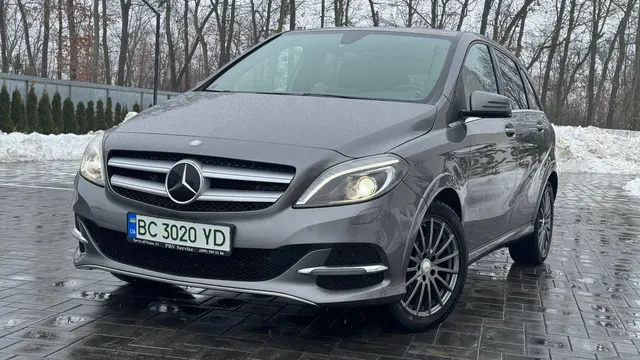 Mercedes-Benz B 250e