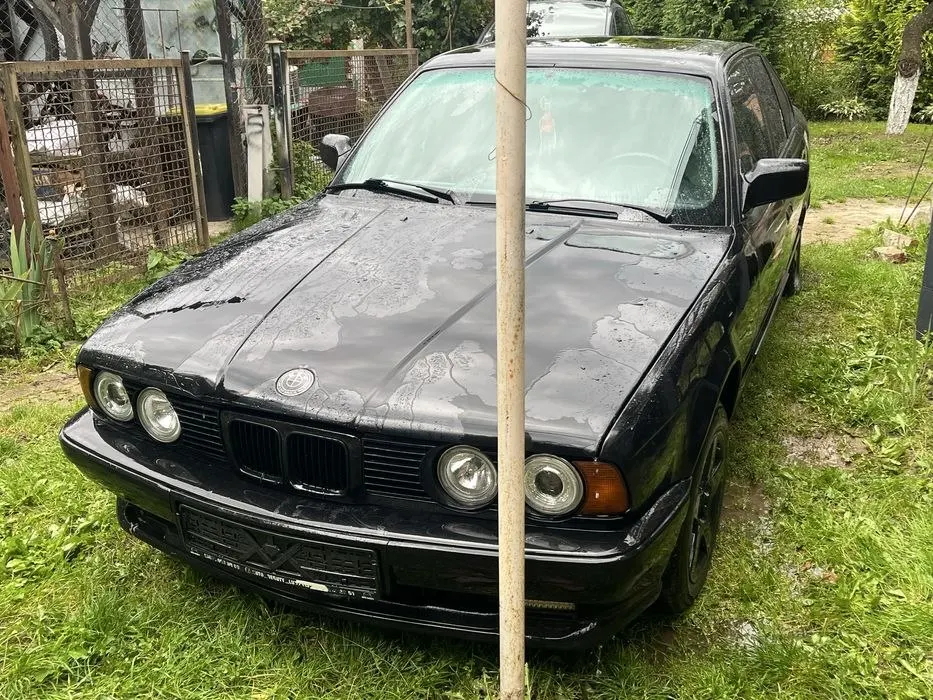 BMW e34 520