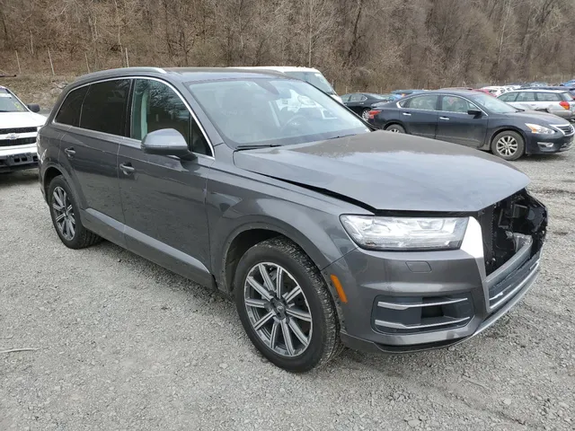 Audi Q7 Premium Plus