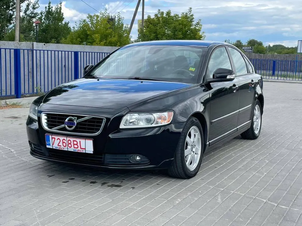 Volvo S 40