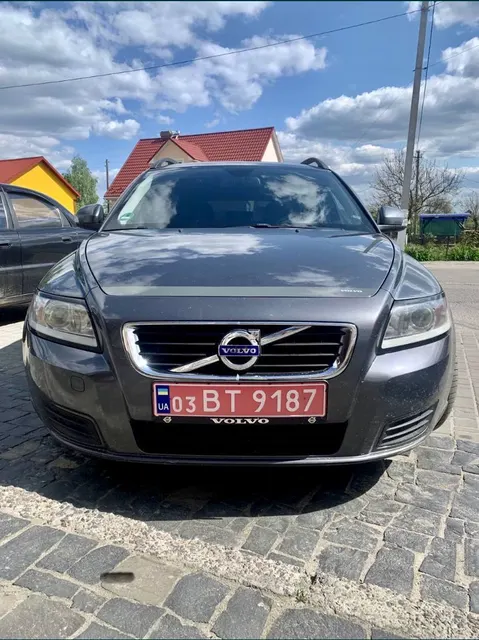 Volvo V50