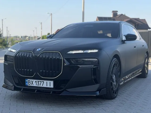 BMW 760i 4.4