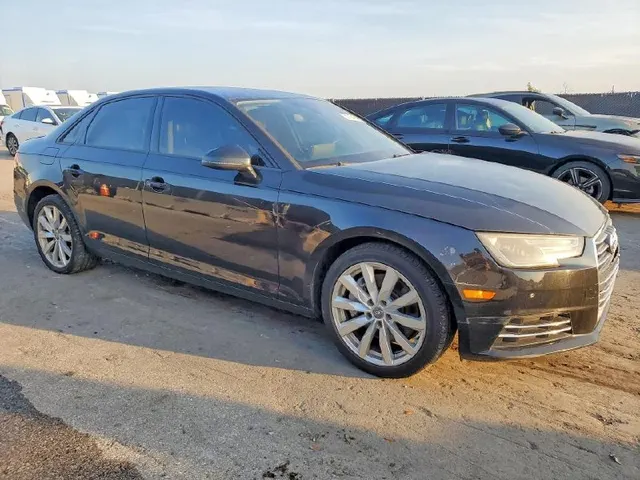Audi A4 PREMIUM