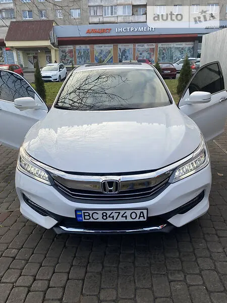 Honda Accord Touring